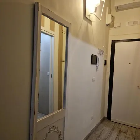 Cris Howme Lägenhet