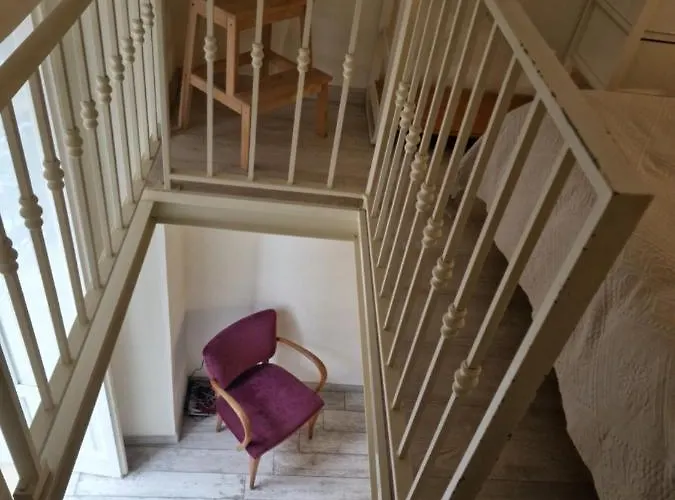 Apartament Cris Howme *